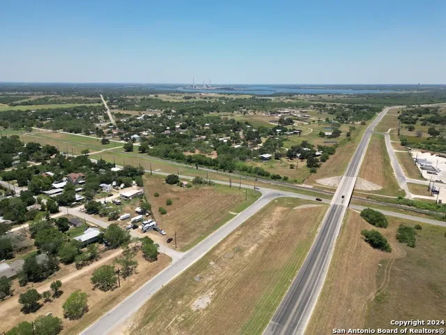 8075 loop 1604 Elmendorf, TX 78112