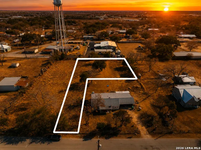 00 OAK ST LOT 2 Oak Street Lytle, TX 78052