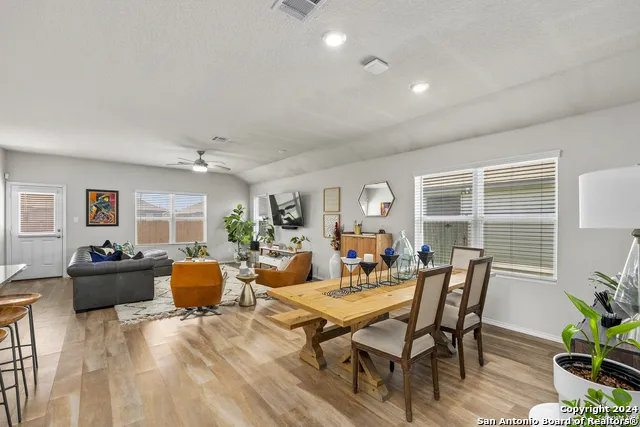 10674 Penelope Way Converse, TX 78109
