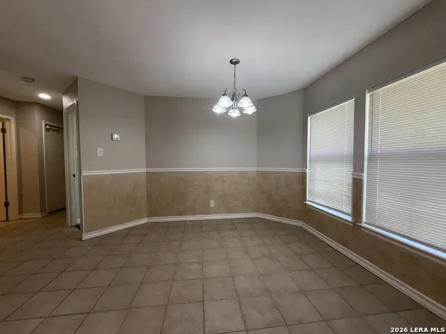 7107 Winter Rdg Converse, TX 78109
