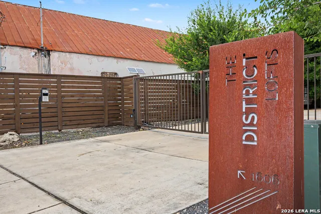 1606 Hackberry Unit UNIT 102 San Antonio, TX 78208