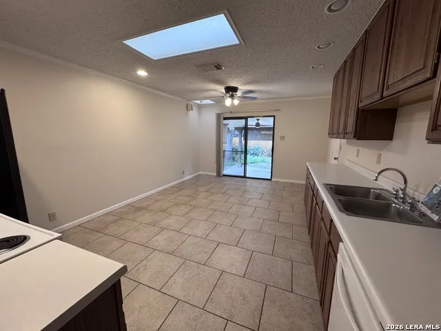 7838 Sandpiper Park San Antonio, TX 78249