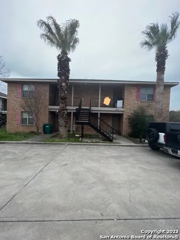 505 DUKEWAY Unit 2
