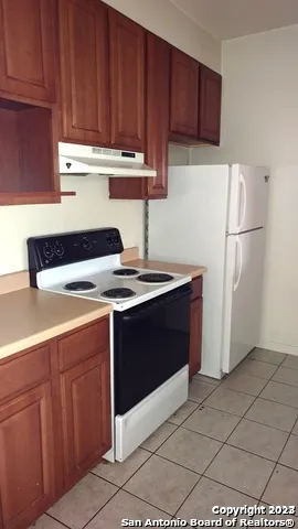 505 DUKEWAY Unit 2 Universal City, TX 78148