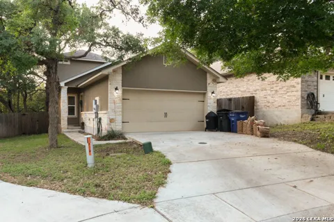 639 Bluffside