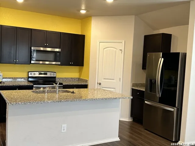837 Indigo Way Seguin, TX 78155