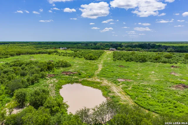 994 Marburger Crystal City, TX 78839