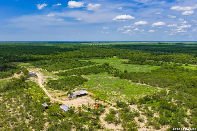 994 Marburger Crystal City, TX 78839