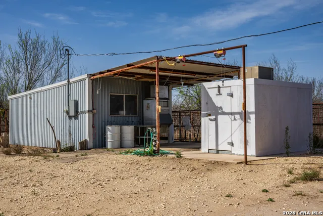 994 Marburger Crystal City, TX 78839