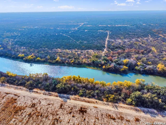 1297 Fm 1433 Carrizo Springs, TX 78834