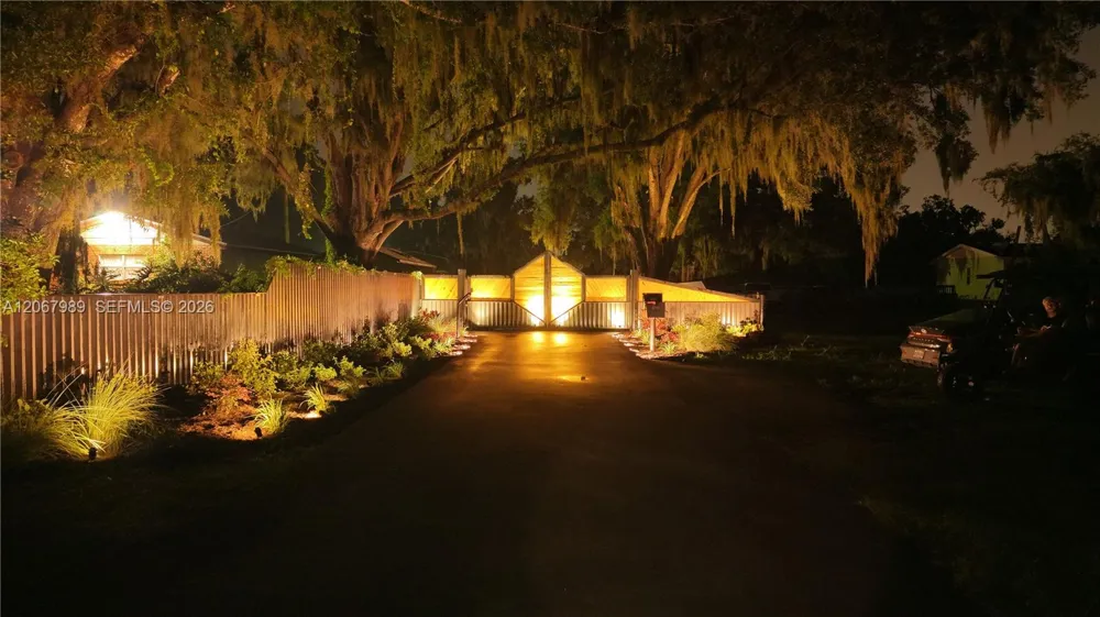6150 BUSY BEE LN Lakeland, FL 33811