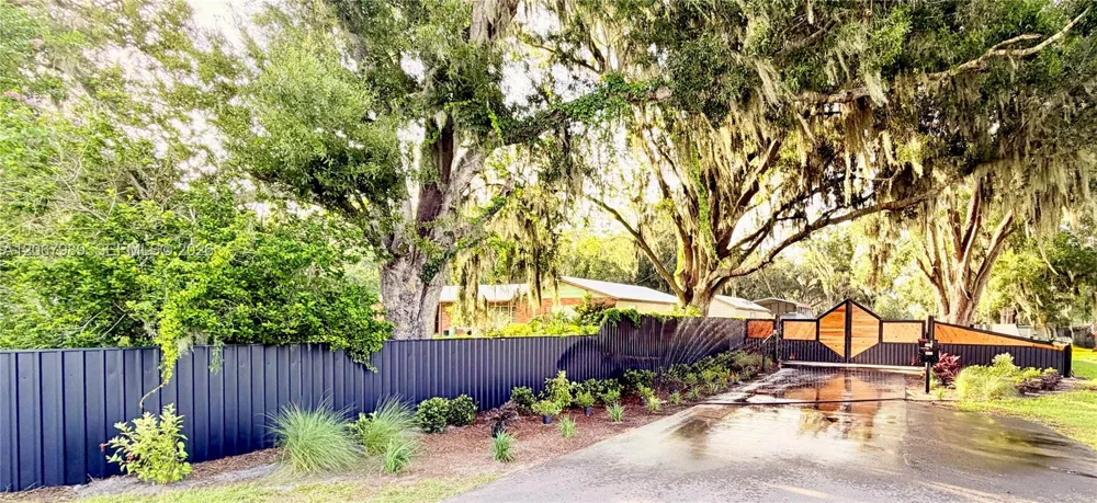 6150 BUSY BEE LN Lakeland, FL 33811