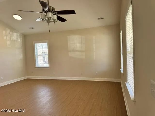 4975 Hampton Drive SE Southport, NC 28461