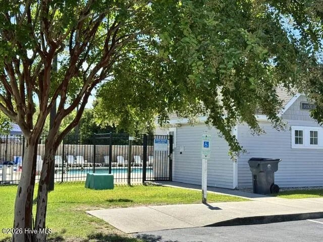 4975 Hampton Drive SE Southport, NC 28461