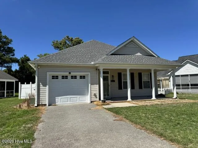 4975 Hampton Drive SE Southport, NC 28461