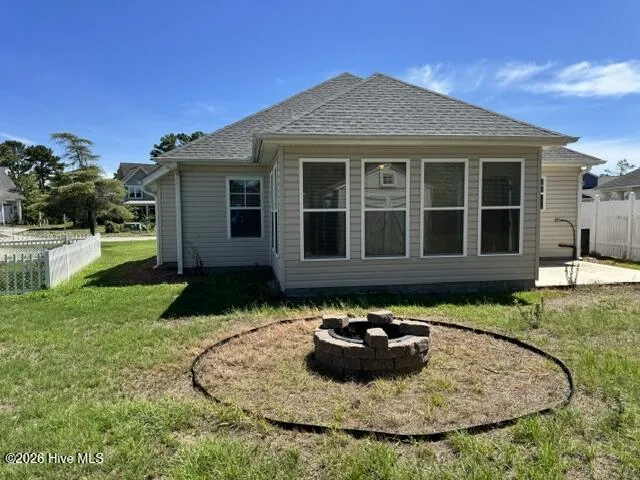 4975 Hampton Drive SE Southport, NC 28461