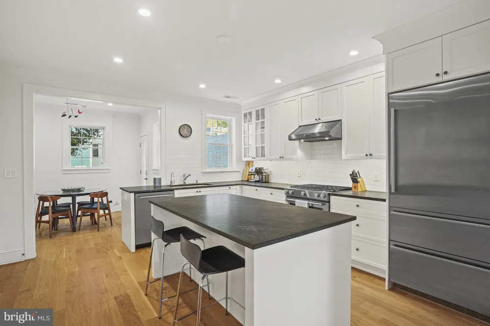 1920 35TH STREET NW Washington, DC 20007