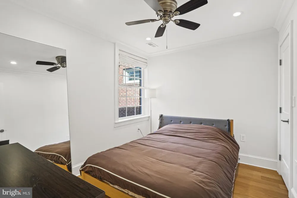 1920 35TH STREET NW Washington, DC 20007