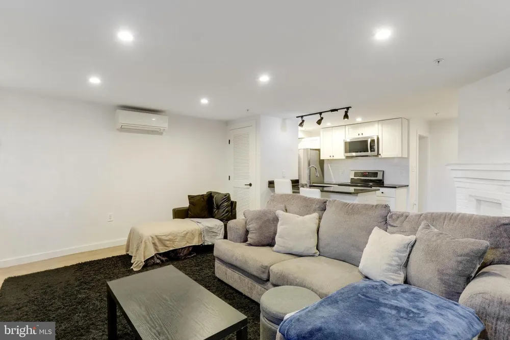 1920 35TH STREET NW Washington, DC 20007