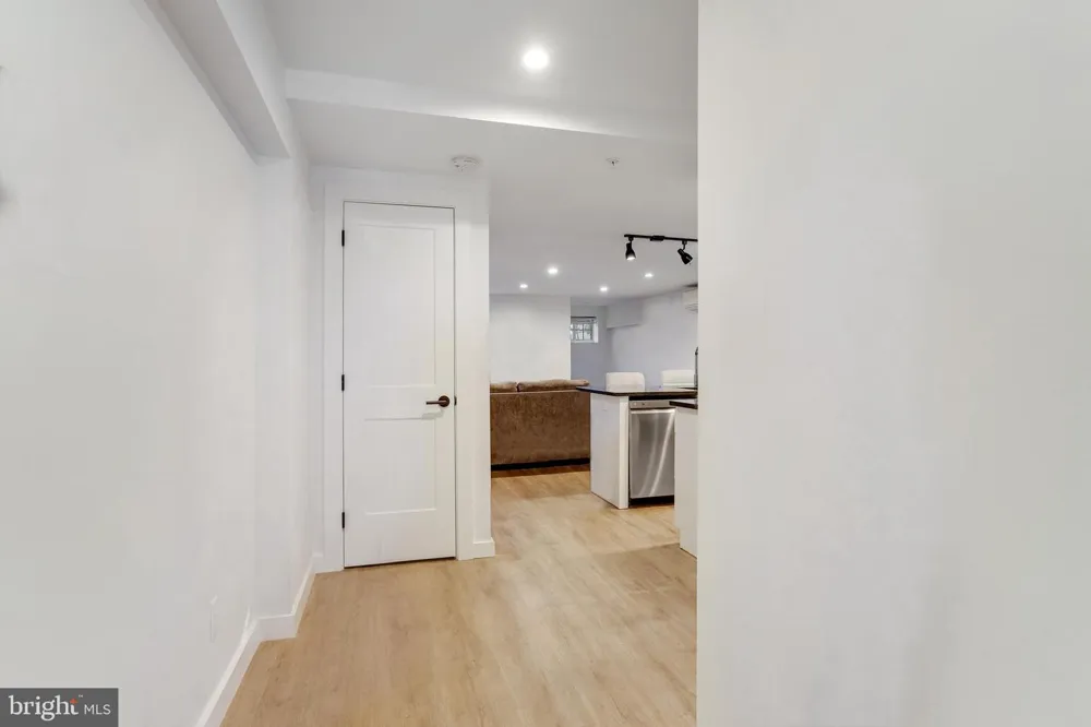 1920 35TH STREET NW Washington, DC 20007