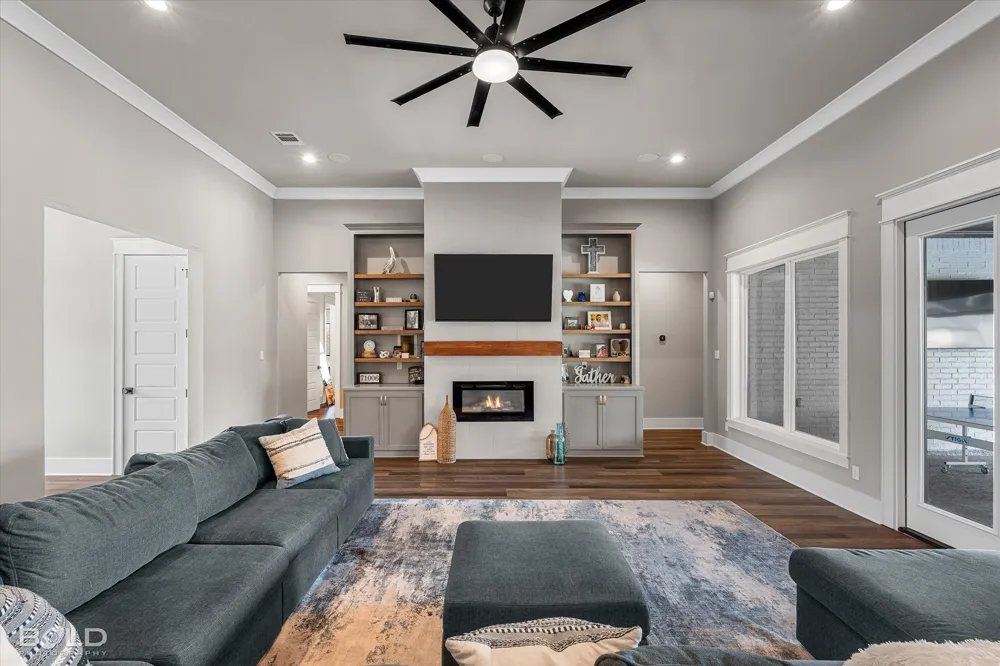 1233 Big Pine Key Lane Benton, LA 71006