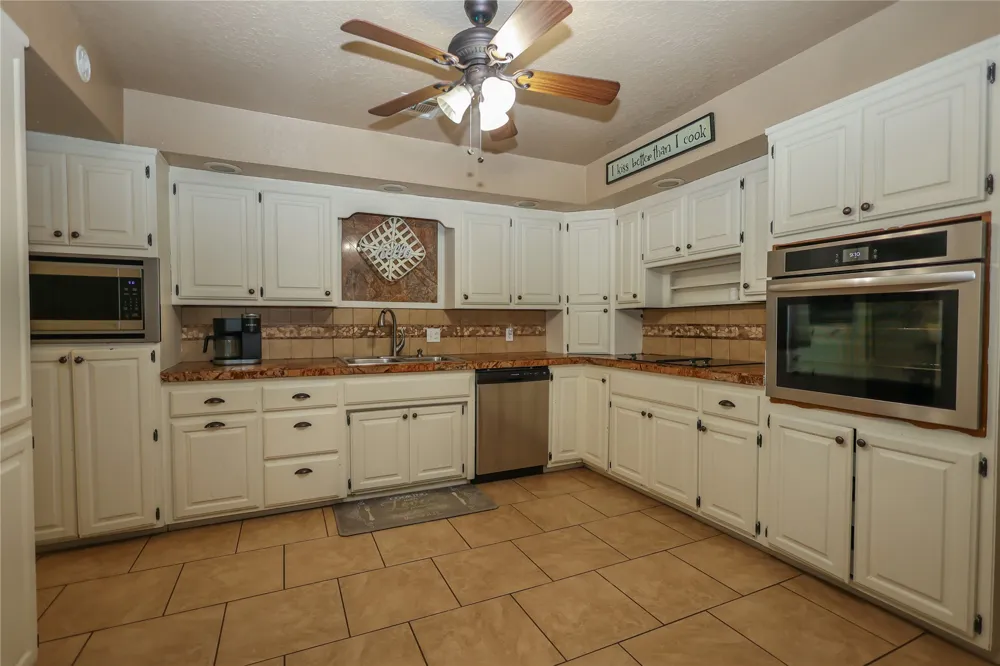 1024 Oak Drive Sulphur, OK 73086