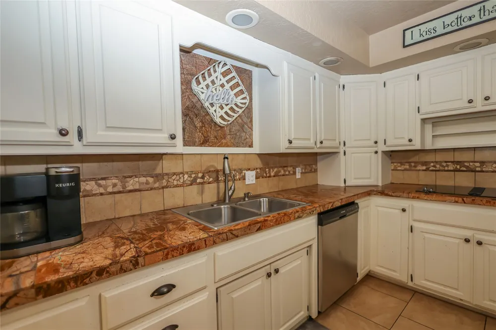 1024 Oak Drive Sulphur, OK 73086