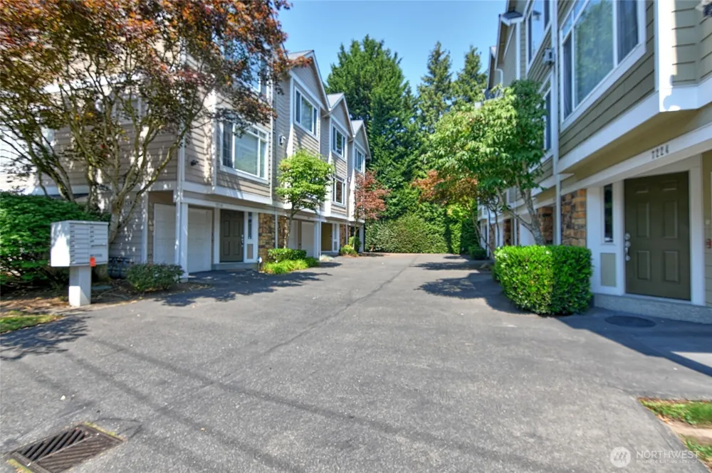 7214 NE 182nd Street #3 Kenmore, WA 98028