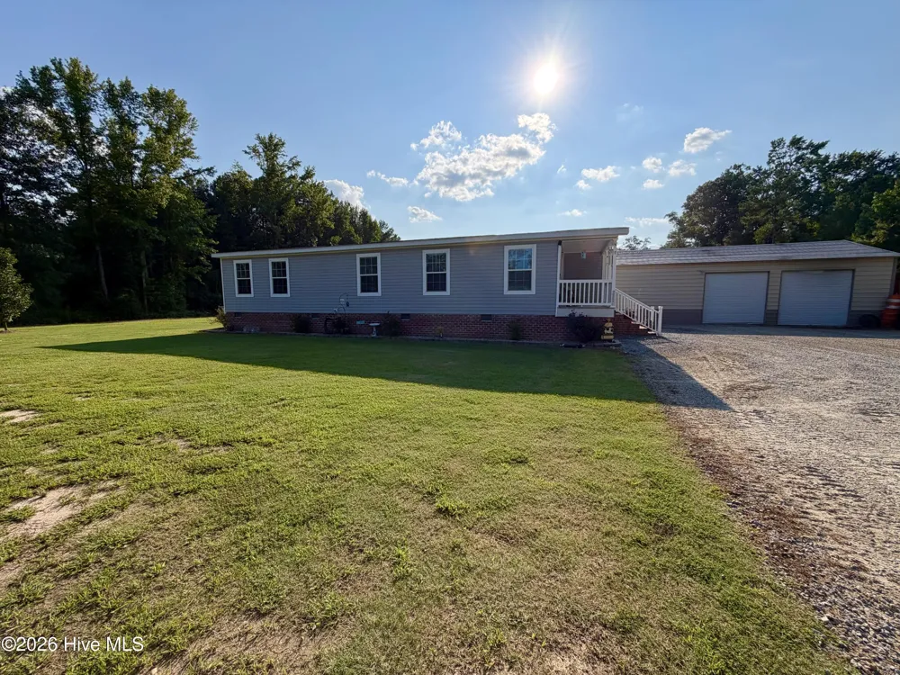 2310 Devils Racetrack Road Four Oaks, NC 27524