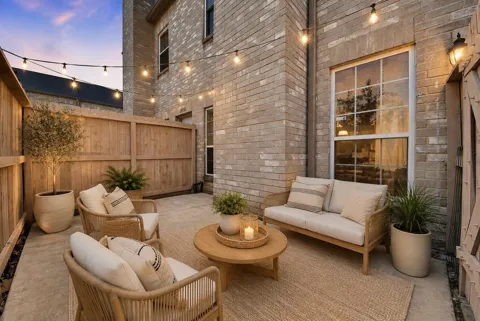 2908 Holly Hall Street #2908