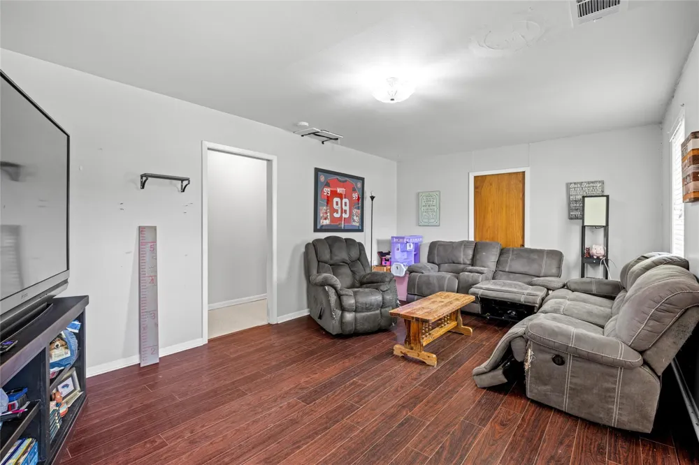 2623 Salem Road Brenham, TX 77833