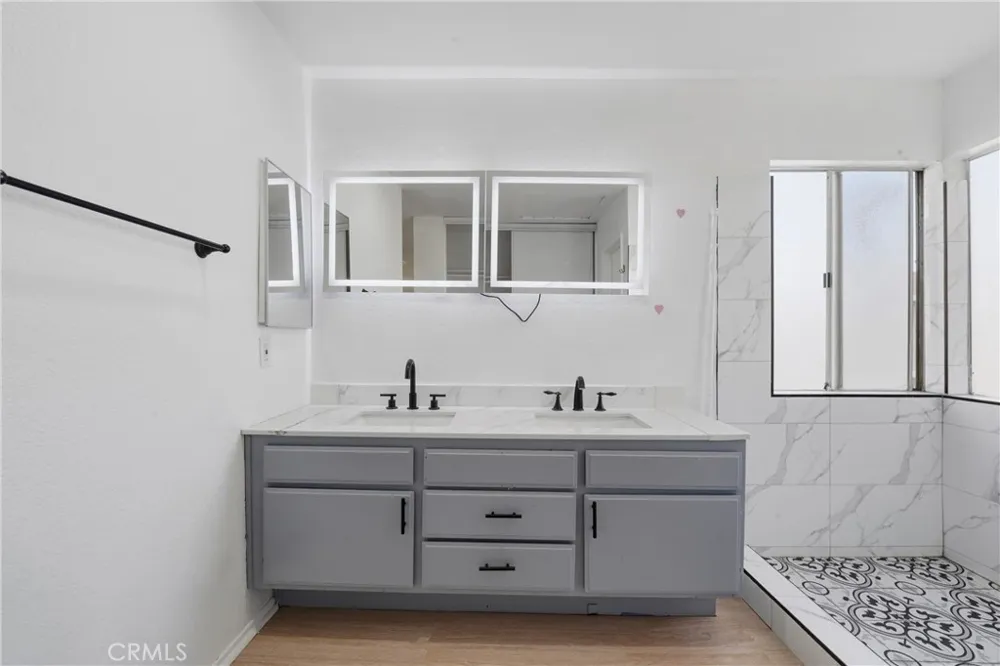 2915 E 60th Pl #A Huntington Park, CA 90255