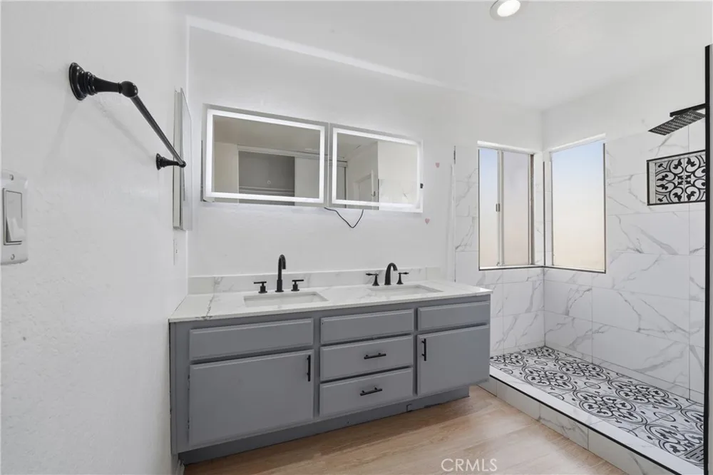 2915 E 60th Pl #A Huntington Park, CA 90255