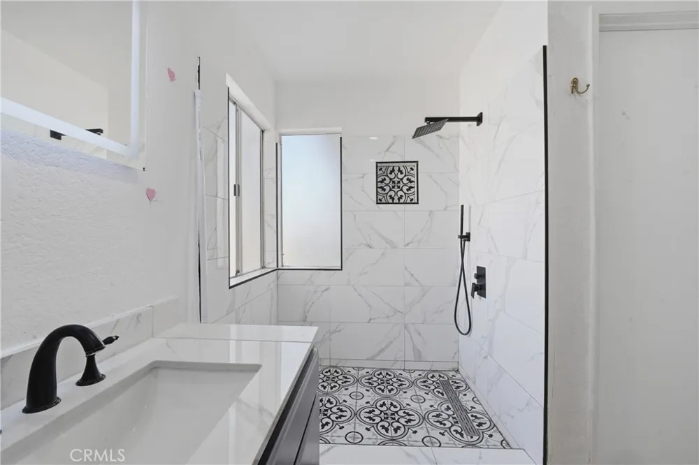 2915 E 60th Pl #A Huntington Park, CA 90255