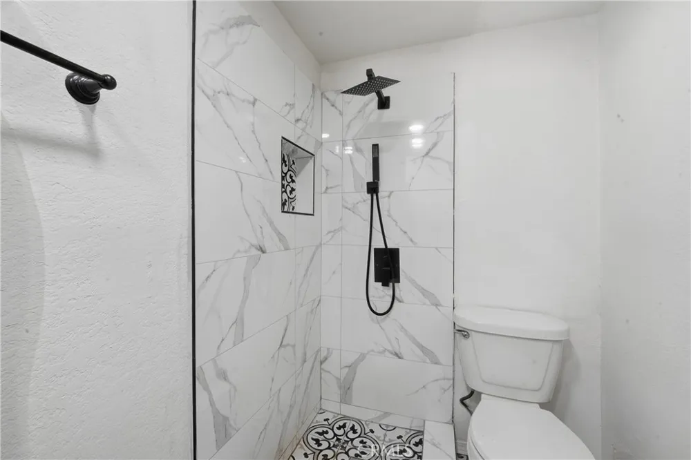 2915 E 60th Pl #A Huntington Park, CA 90255