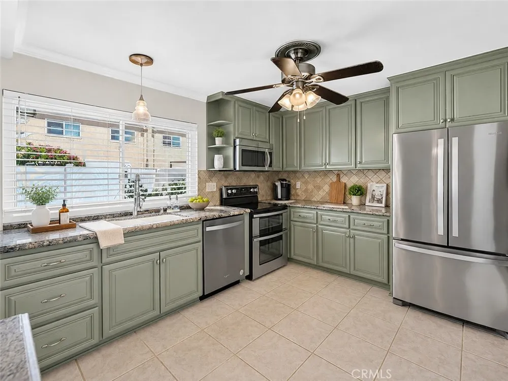 1858 Via Bandera Whittier, CA 90601