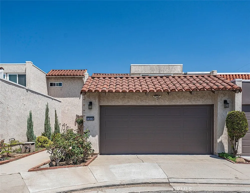 1858 Via Bandera Whittier, CA 90601