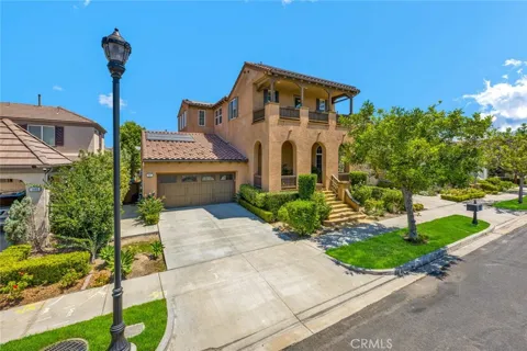 1407 Williamsburg St Street