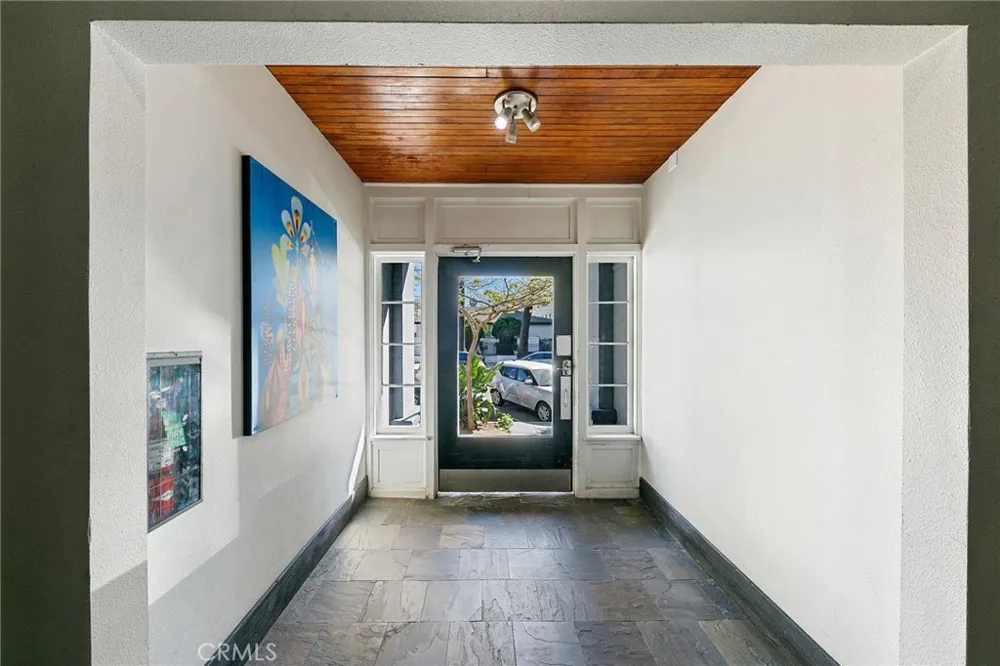 235 Linden Long Beach, CA 90802