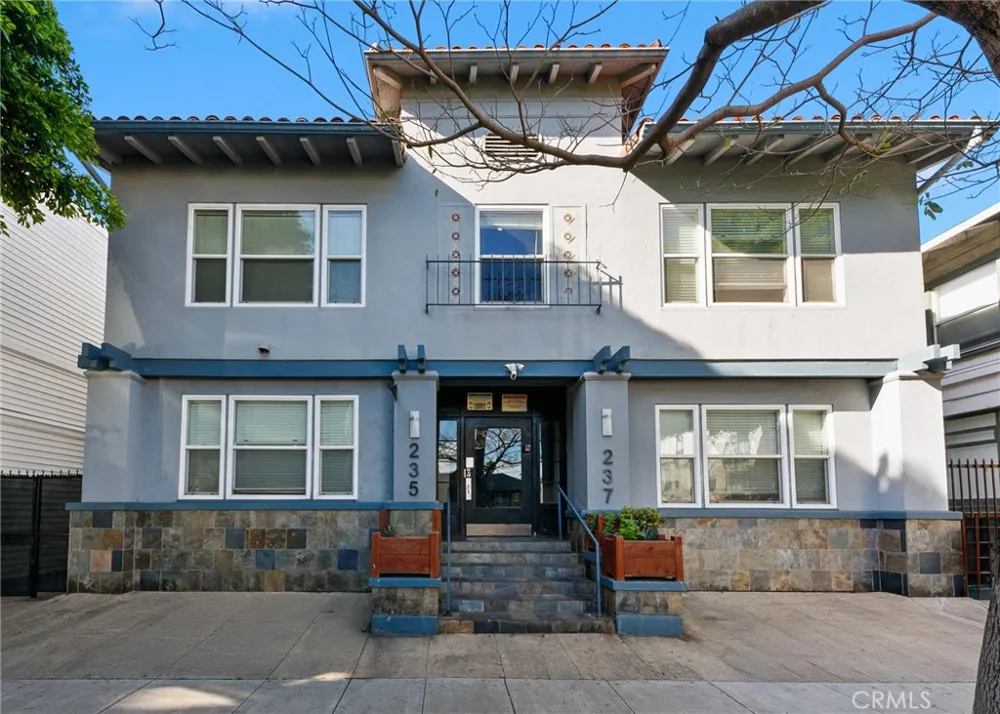 235 Linden Long Beach, CA 90802