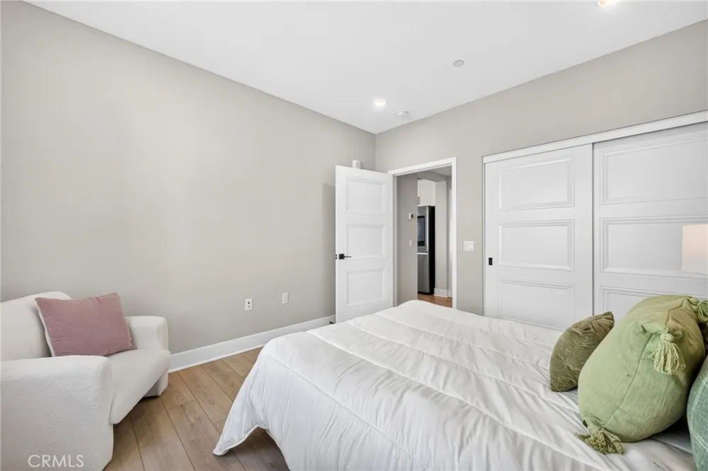 16289 Dawn #209 Tustin, CA 92782