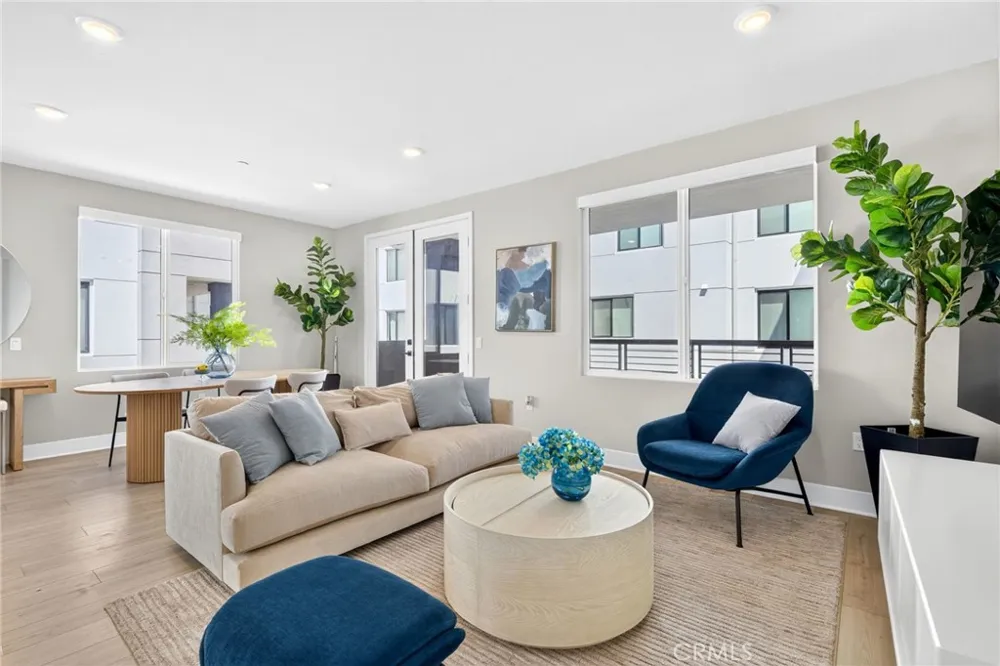 16289 Dawn #209 Tustin, CA 92782