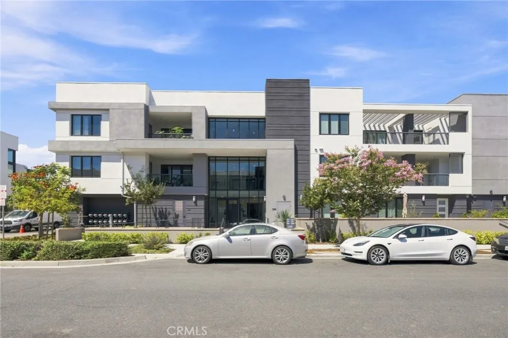 16289 Dawn #209 Tustin, CA 92782