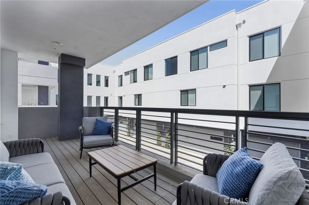 16289 Dawn #209 Tustin, CA 92782