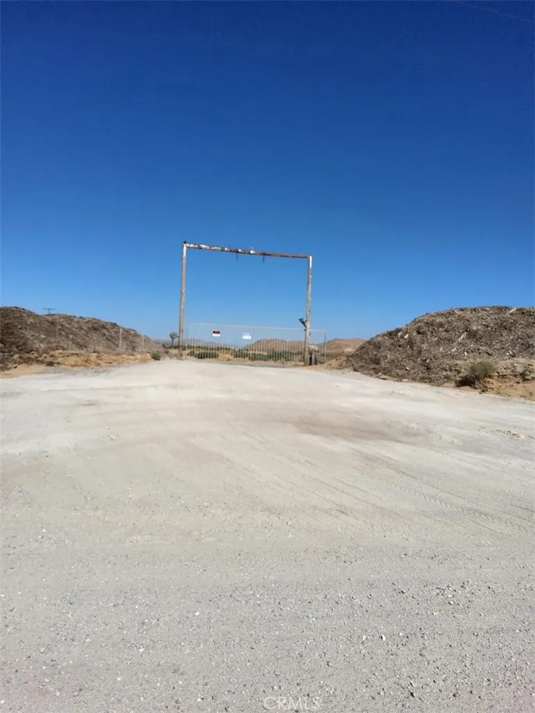 255 W Avenue N Palmdale, CA 93551