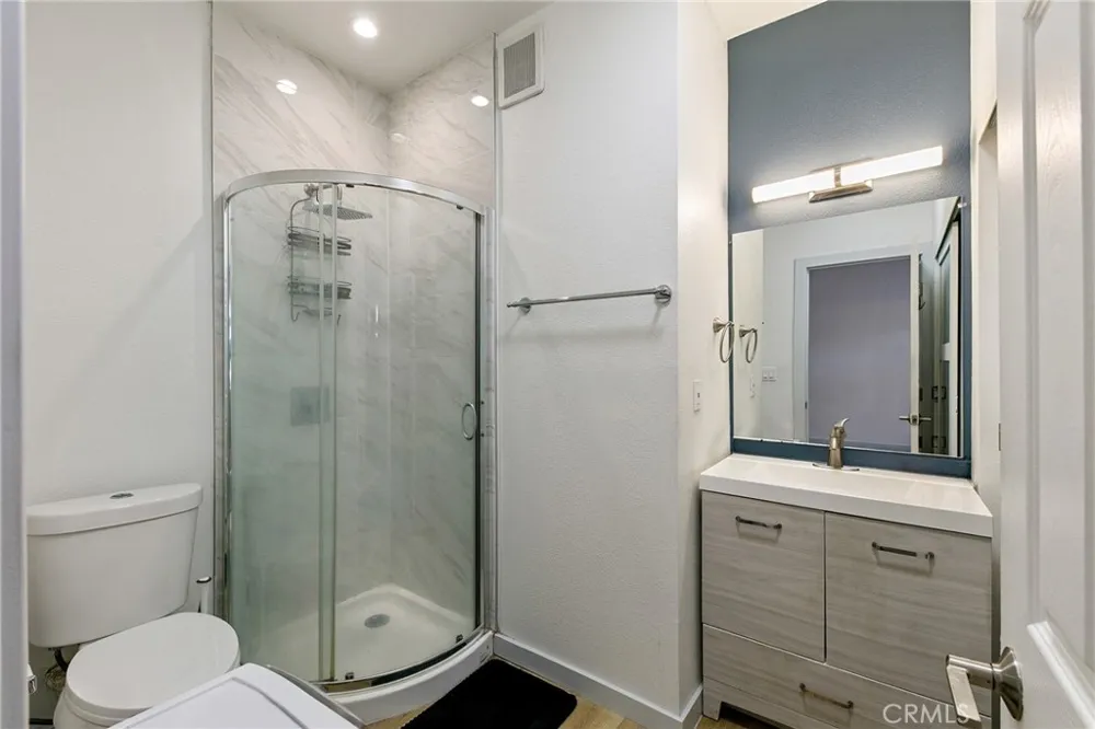 319 Elm Long Beach, CA 90802