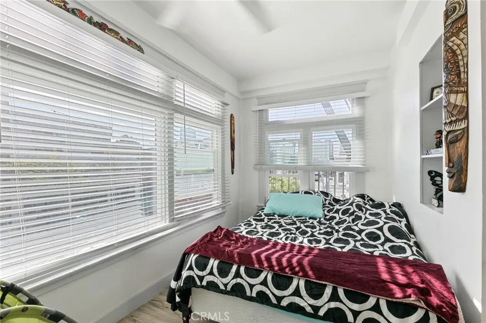 319 Elm Long Beach, CA 90802