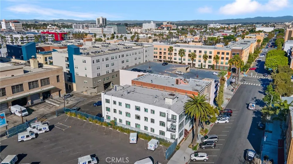 319 Elm Long Beach, CA 90802