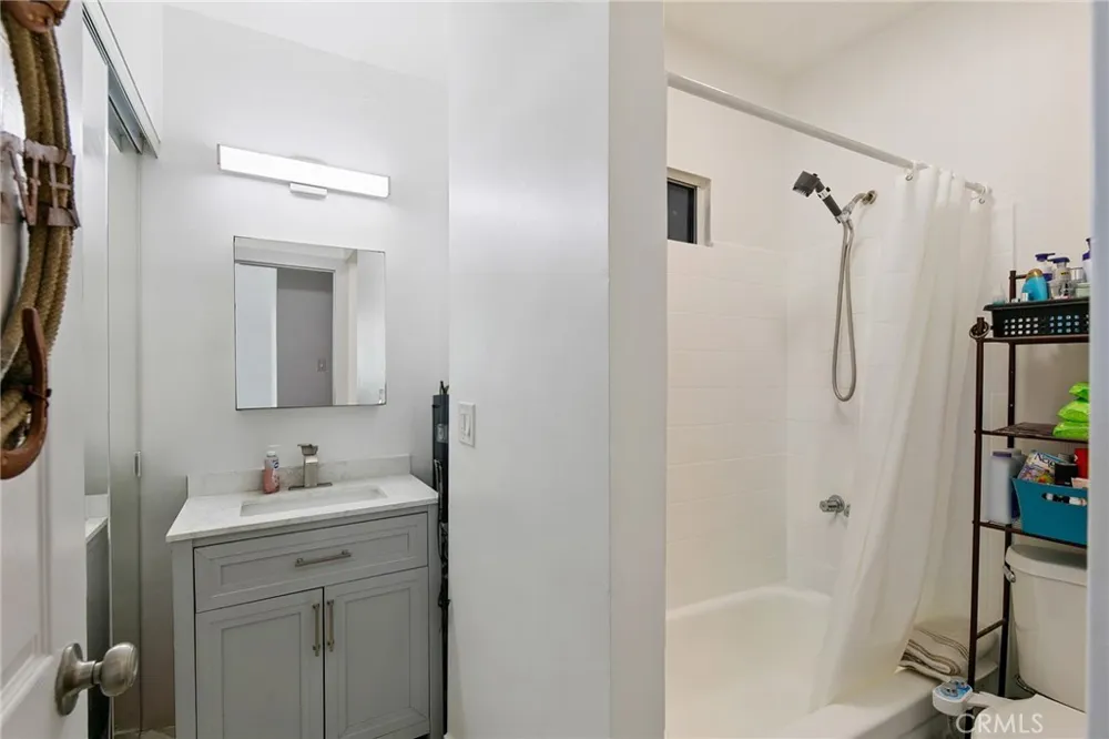 319 Elm Long Beach, CA 90802