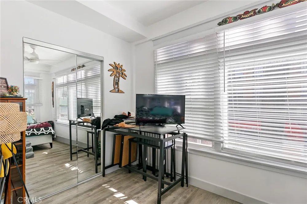 319 Elm Long Beach, CA 90802